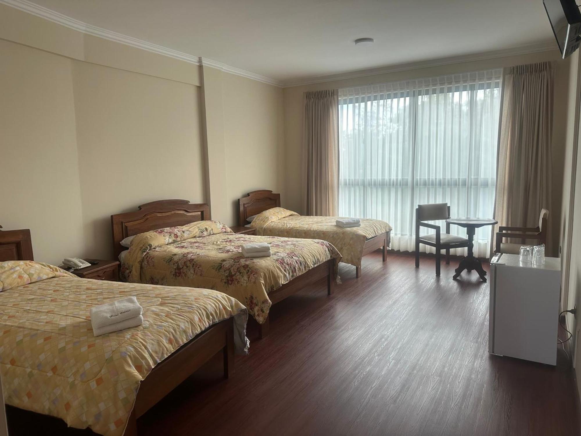 Hotel Oblitas Cochabamba Dış mekan fotoğraf